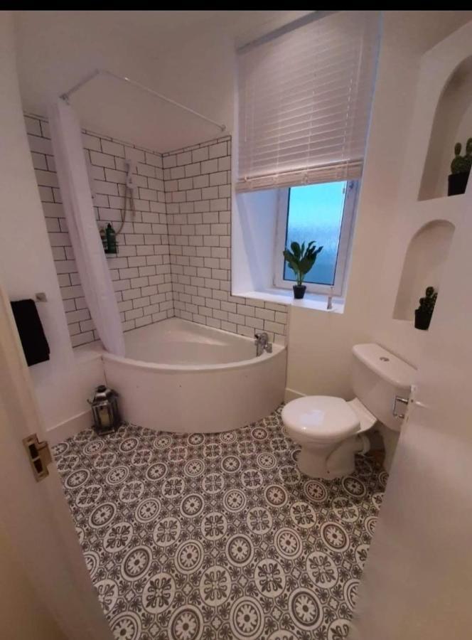 Apartment Centre Flat, Harbour View *